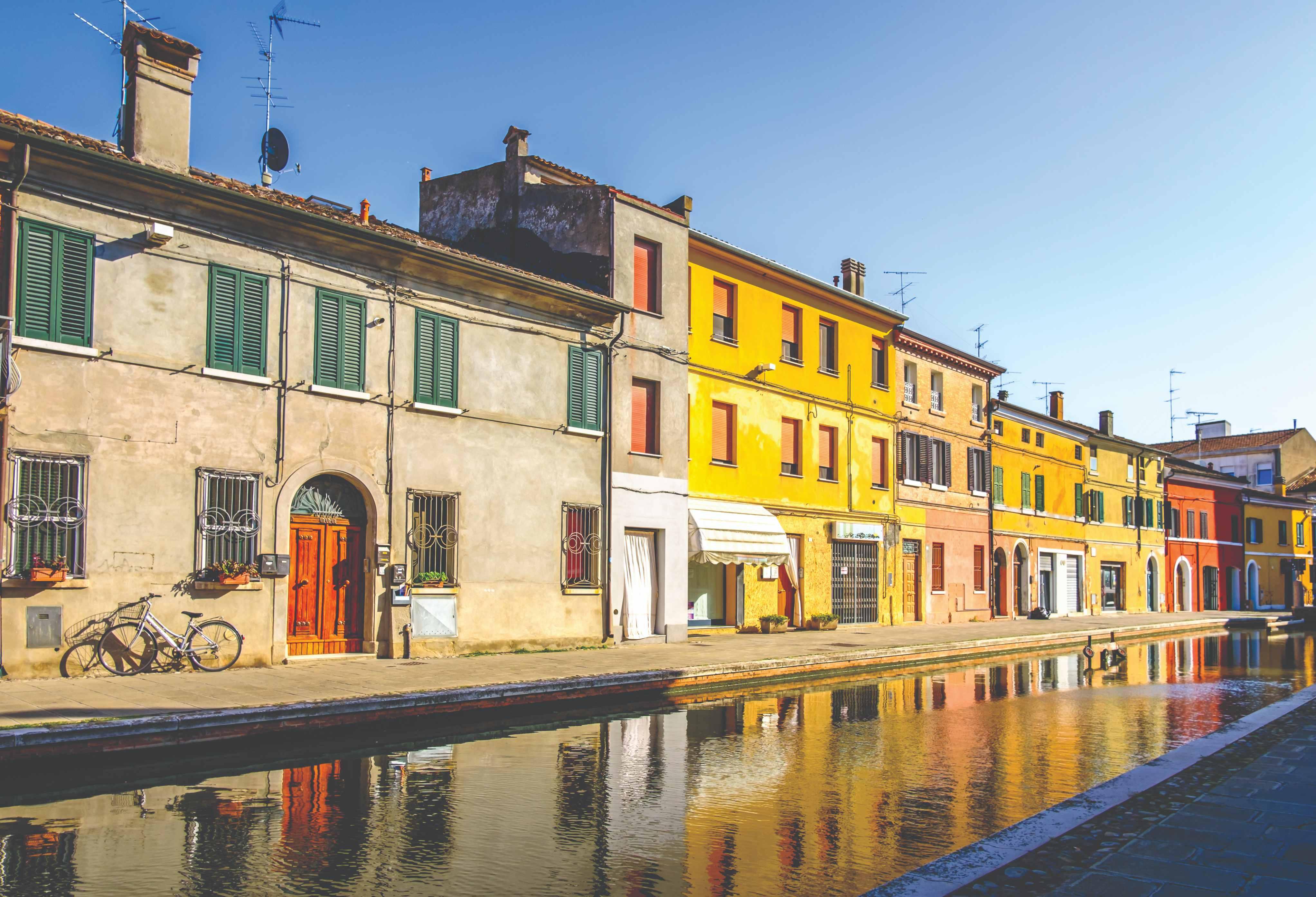 Ferrara e Comacchio, è qui la festa Falò in piazza e marcia delle Befane