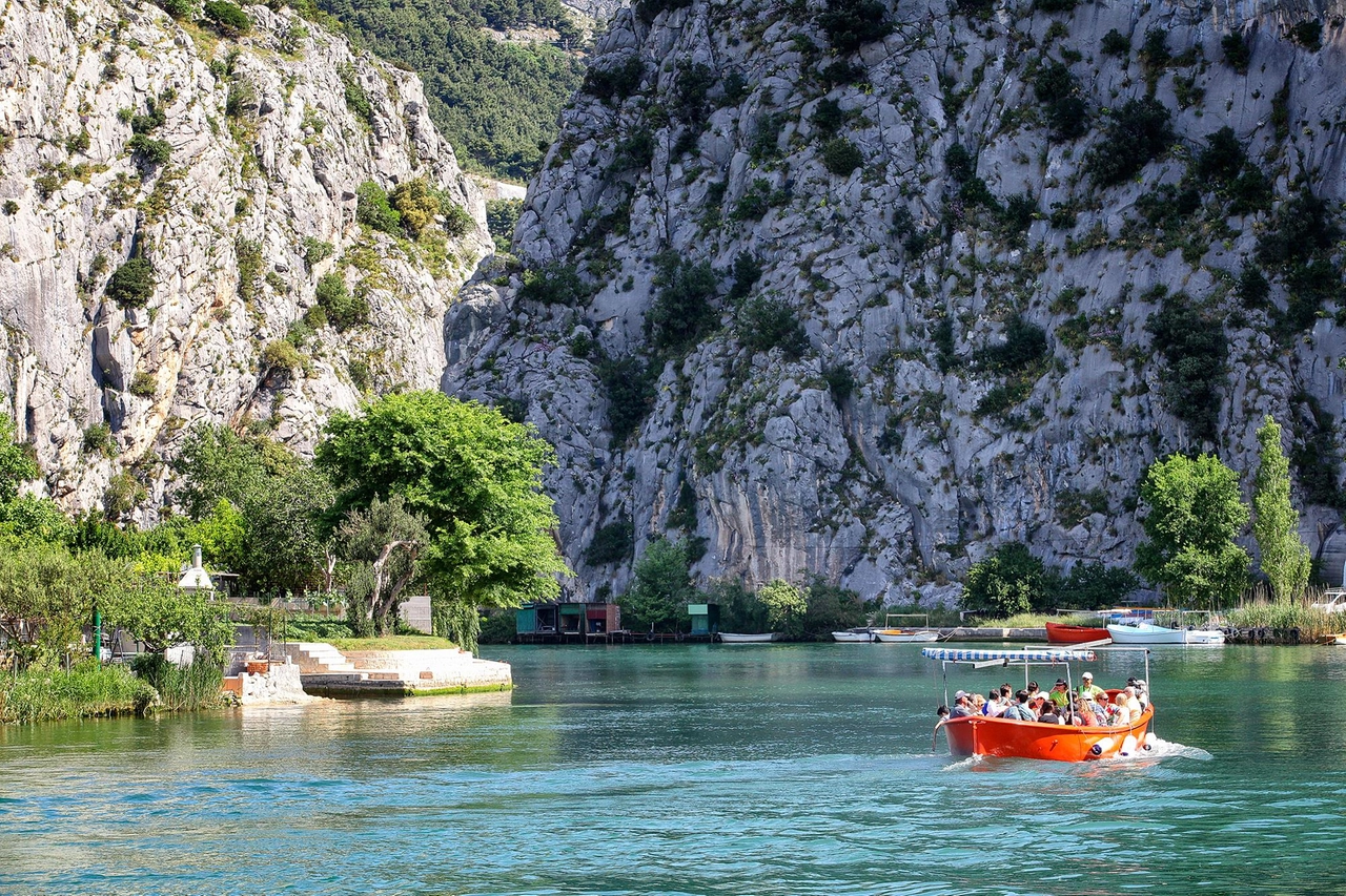 La Cetina nei pressi di Omiš (foto Denis Peros)