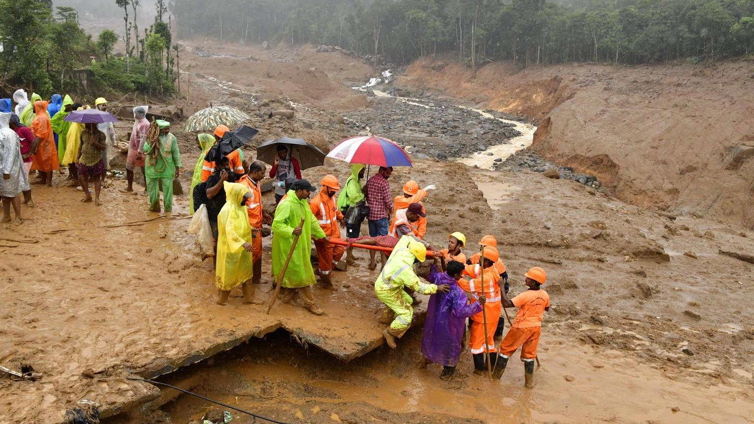 India: frane nel Kerala, il bilancio sale ad almeno 189 morti