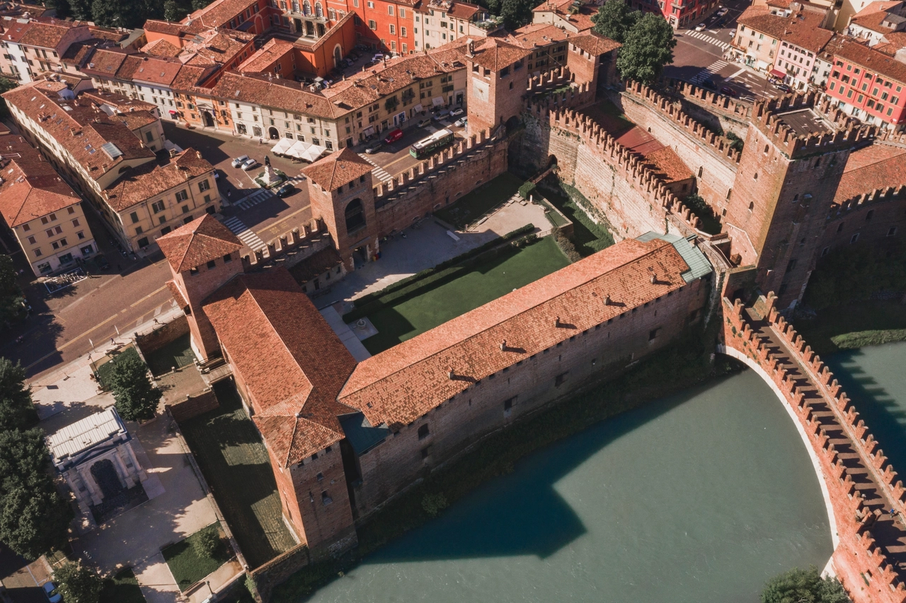 L'Arco dei Gavi e Castelvecchio