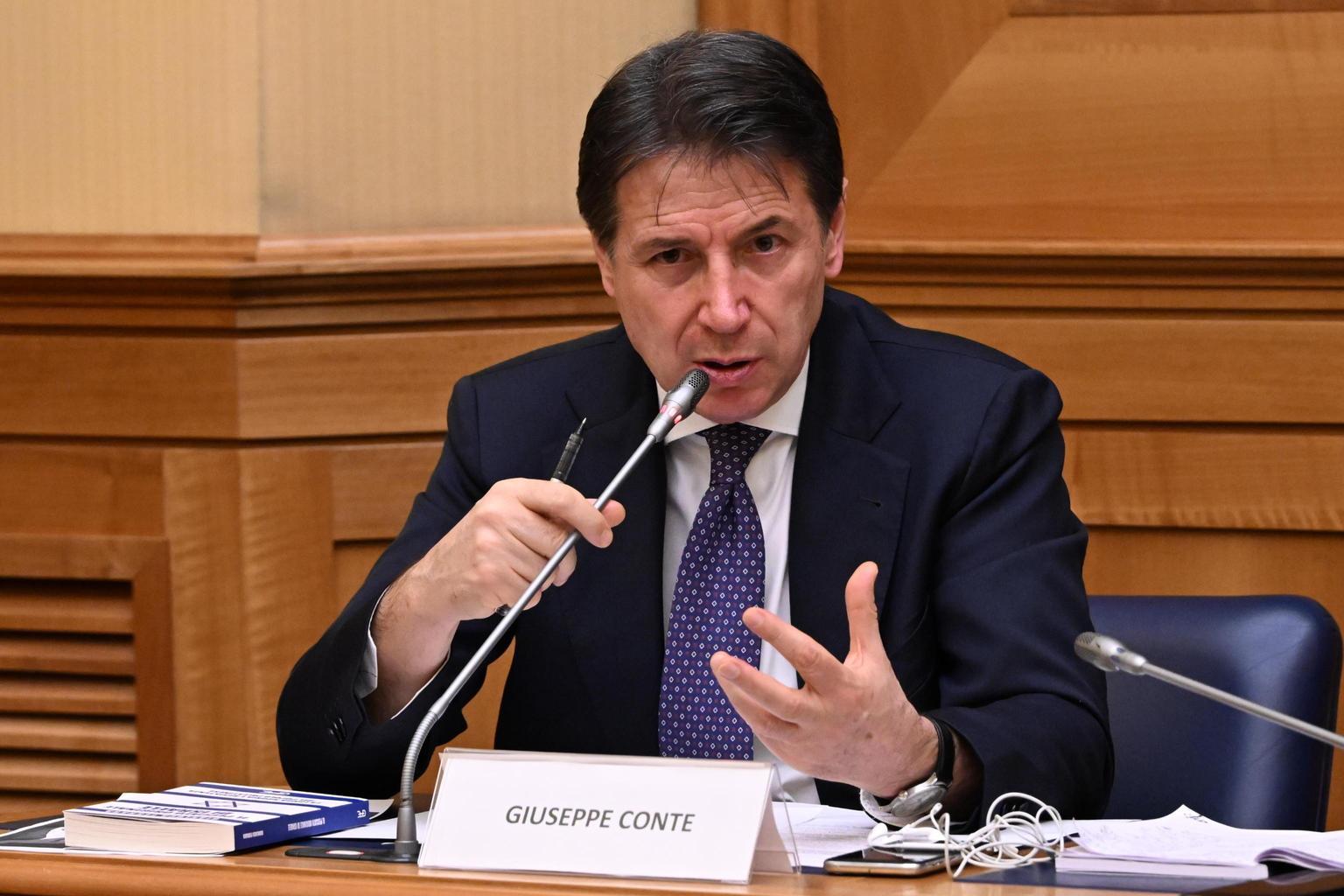 Giuseppe Conte critica il governo: "Investimenti miliardari per armi, ma il carobollette resta irrisolto"