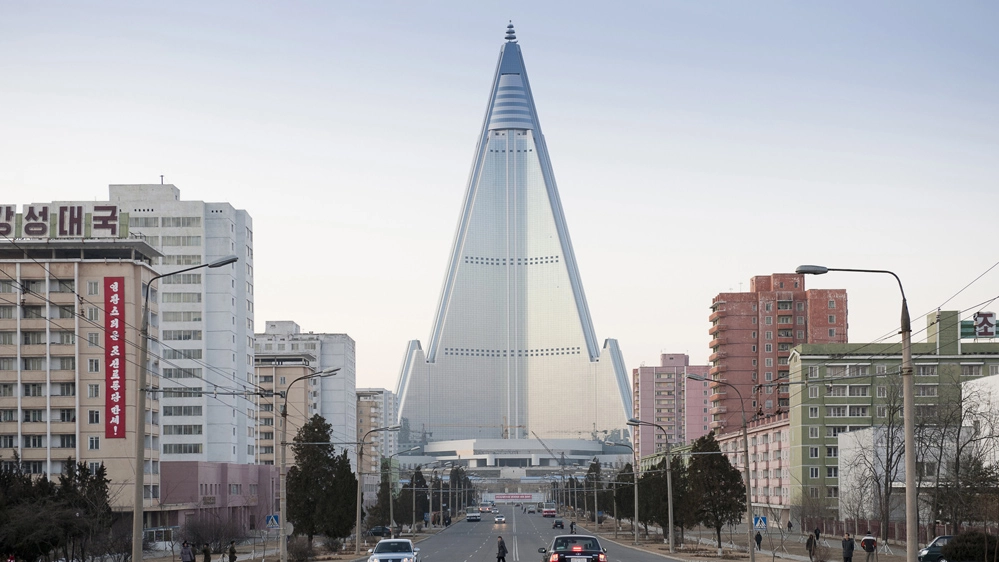 Il Ryugyong Hotel di Pyongyang, una piramide di 330 metri mai completata