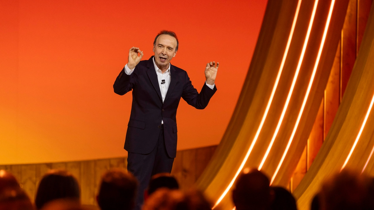 Roberto Benigni, durante il suo show "Il Sogno", su Rai1