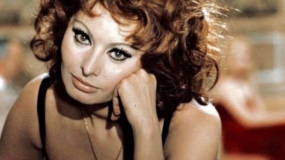 I 90 anni di Sophia Loren. “Io la conosco bene: l’attrice migliore e più seria. Diva mai, amica sempre”