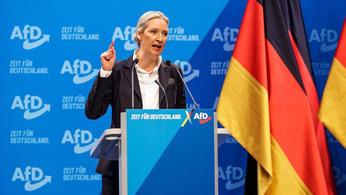 Elezioni in Germania, l’estrema destra AfD candida la Weidel: “Frontiere blindate”. Scholz nominato dal Spd: “Siamo a un bivio”