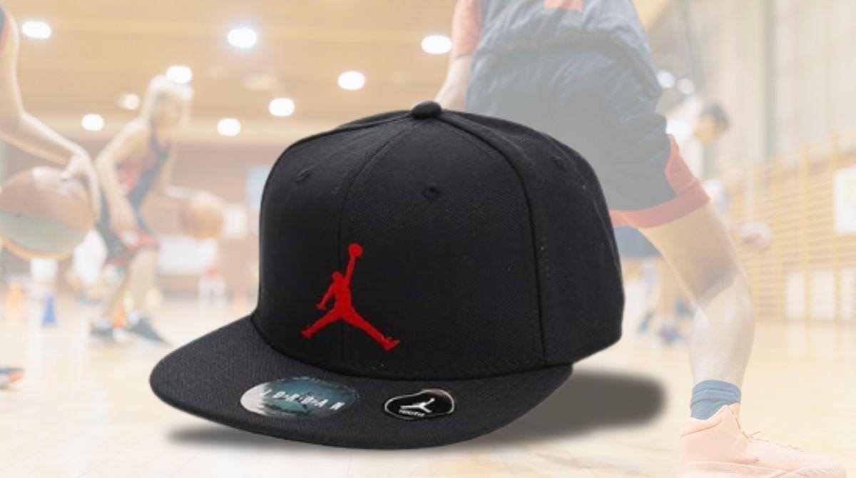 Per un outfit da vero MVP, indossa il cappello Nike Jordan a prezzo minimo storico