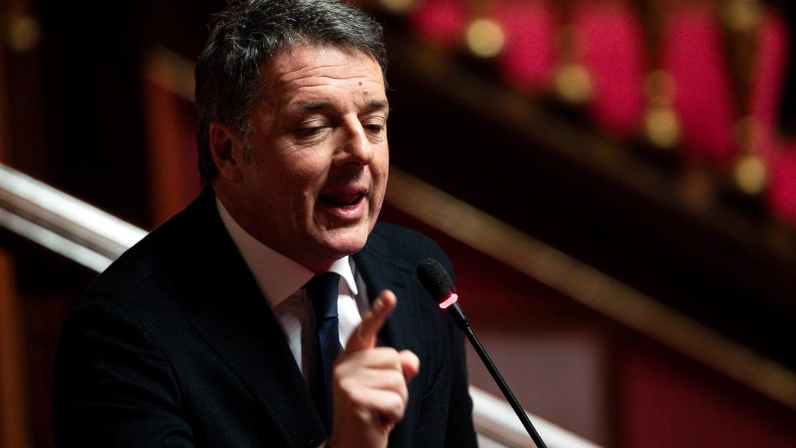 Manovra, scintille al Senato. Renzi: “Camerata La Russa, rispetti le istituzioni”