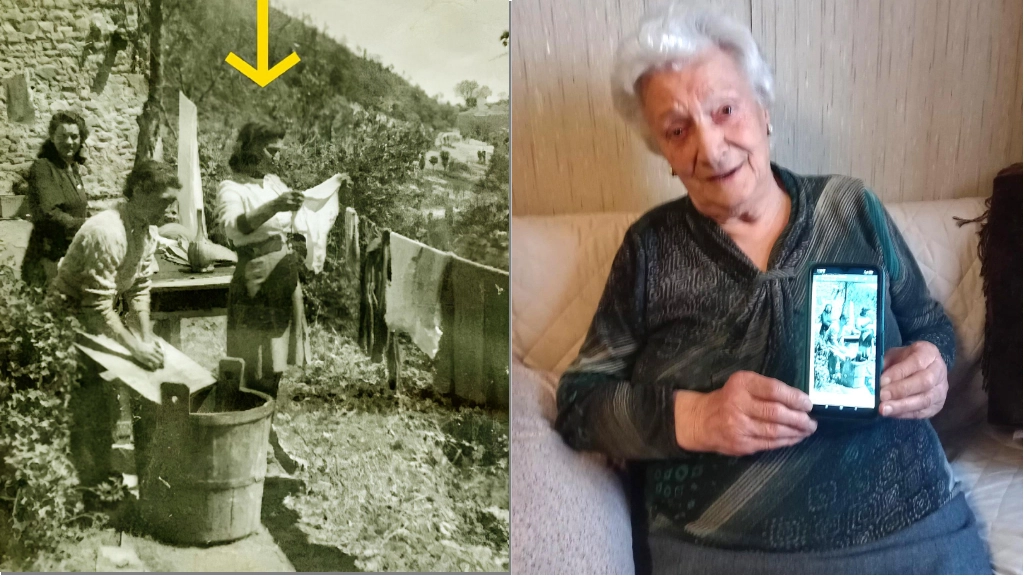 Ermina Zappoli (a destra) mostra la vecchia foto (a sinistra) scattata da Hans George