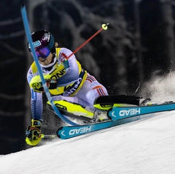 Sci, McGrath vince lo slalom di Wengen su Haugan e Krisfoffersen. Italiani in difficoltà