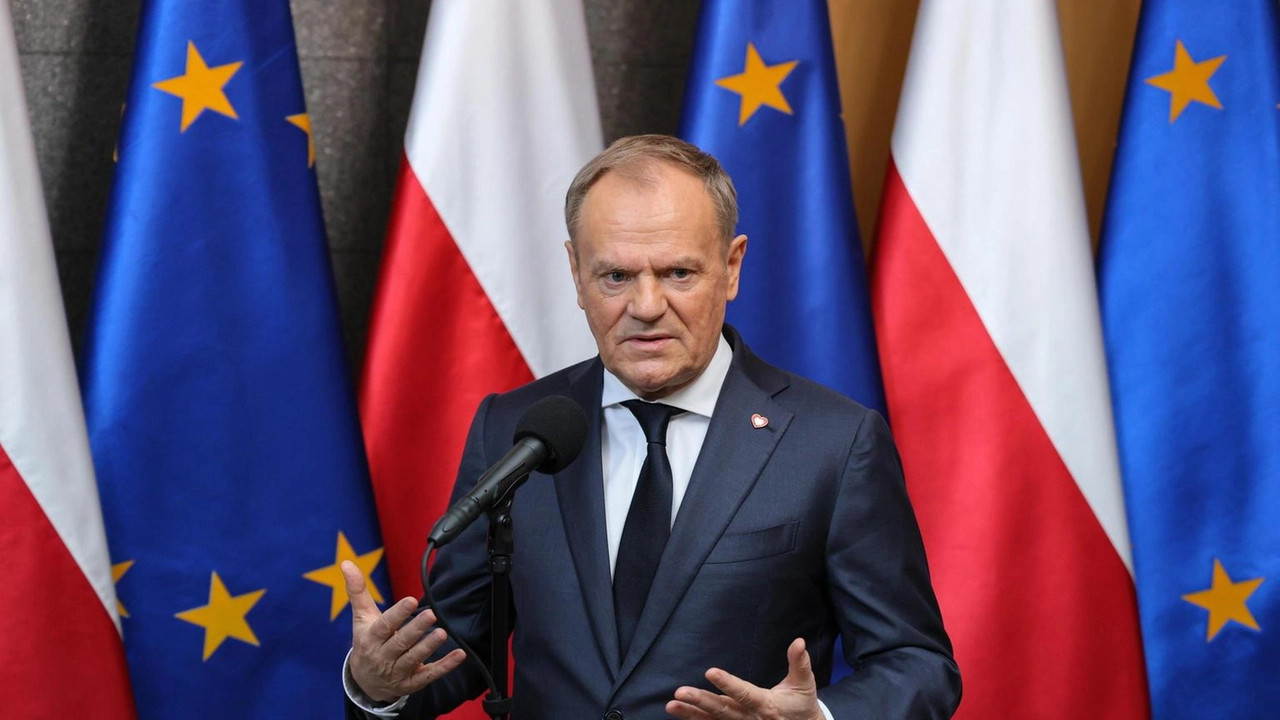 Il premier polacco Donald Tusk appoggia il vertice USA-Europa per sostenere l'Ucraina contro l'aggressione russa.