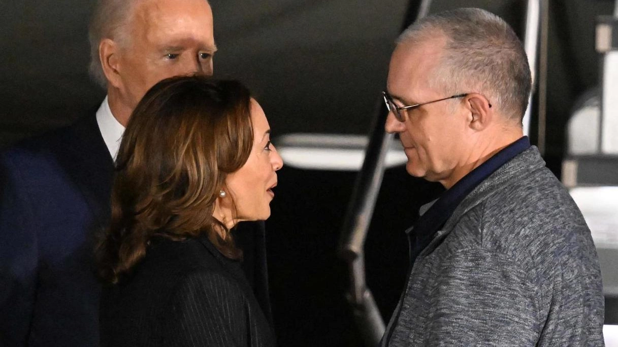 Kamala Harris e Joe Biden accolgono Paul Whelan, liberato dai russi