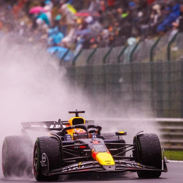 Qualifiche F1 Gp Belgio 2024: Verstappen primo nelle Libere 3 sotto la pioggia. Alle 16 caccia alla pole live