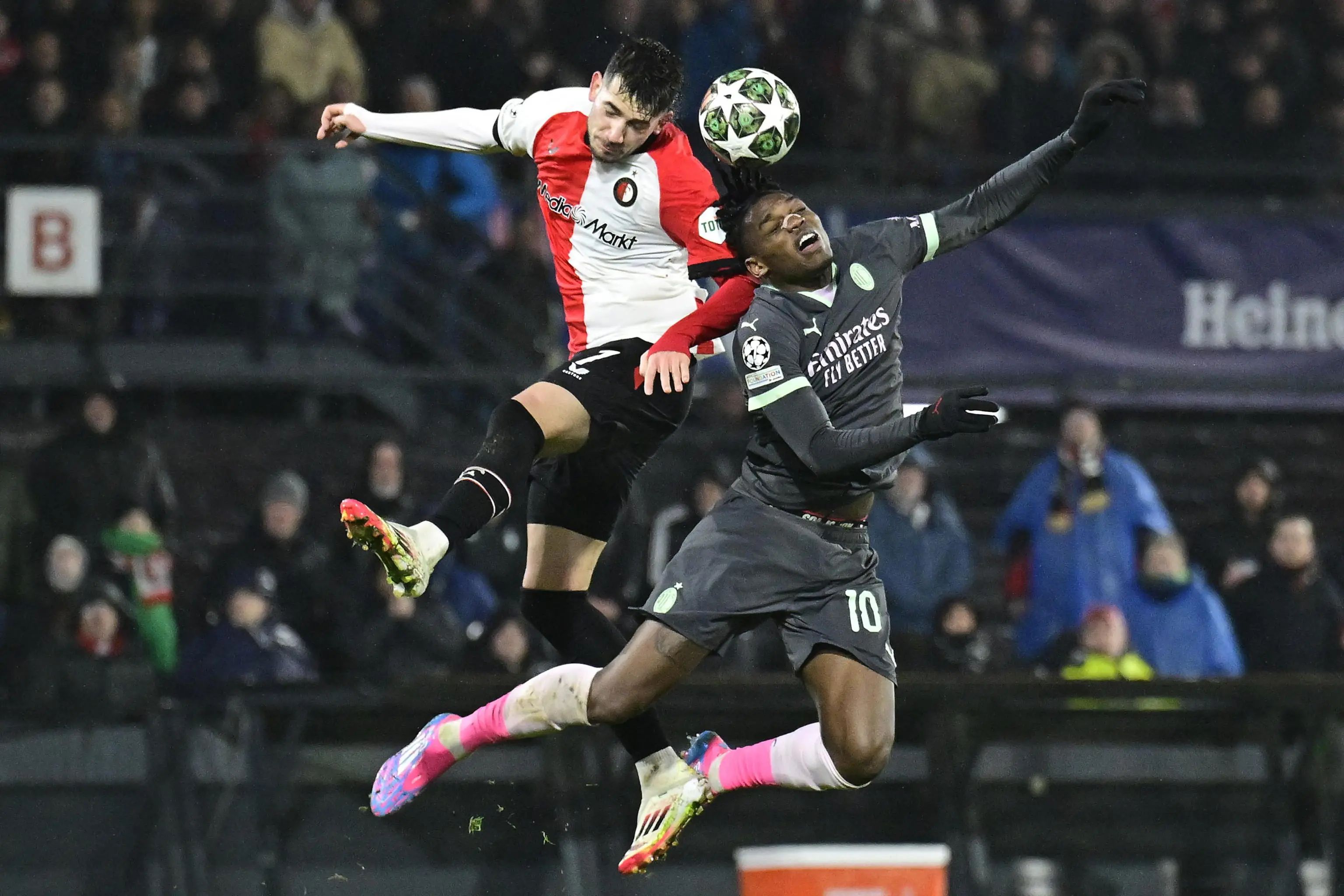 Feyenoord-Milan 1-0, papera di Maignan e Diavolo senza fiammate: così si fa dura