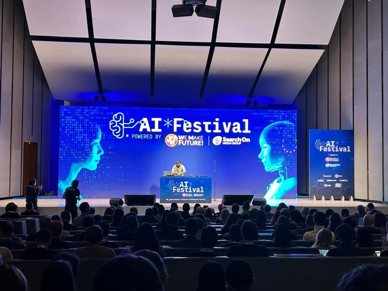 AI Festival a Milano: Italia come hub strategico per l'intelligenza artificiale in Europa