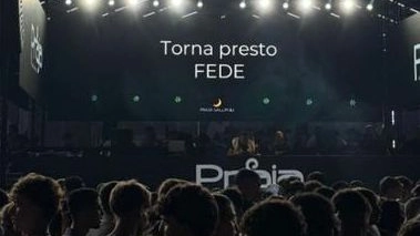 La Praja di Gallipoli, il noto locale salentino dove ieri sera Fedez si sarebbe dovuto esibire ha mostrato affetto e vicinanza al rapper