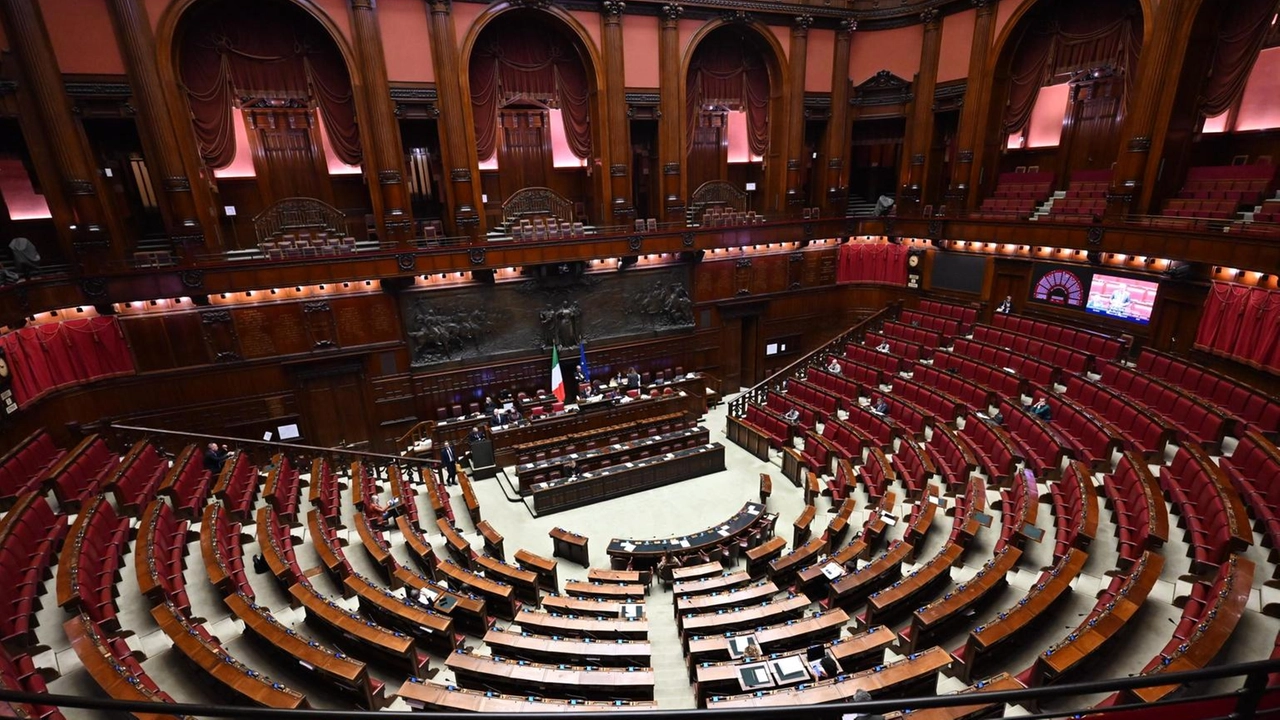 117 no. Il voto finale sul provvedimento atteso in tarda serata