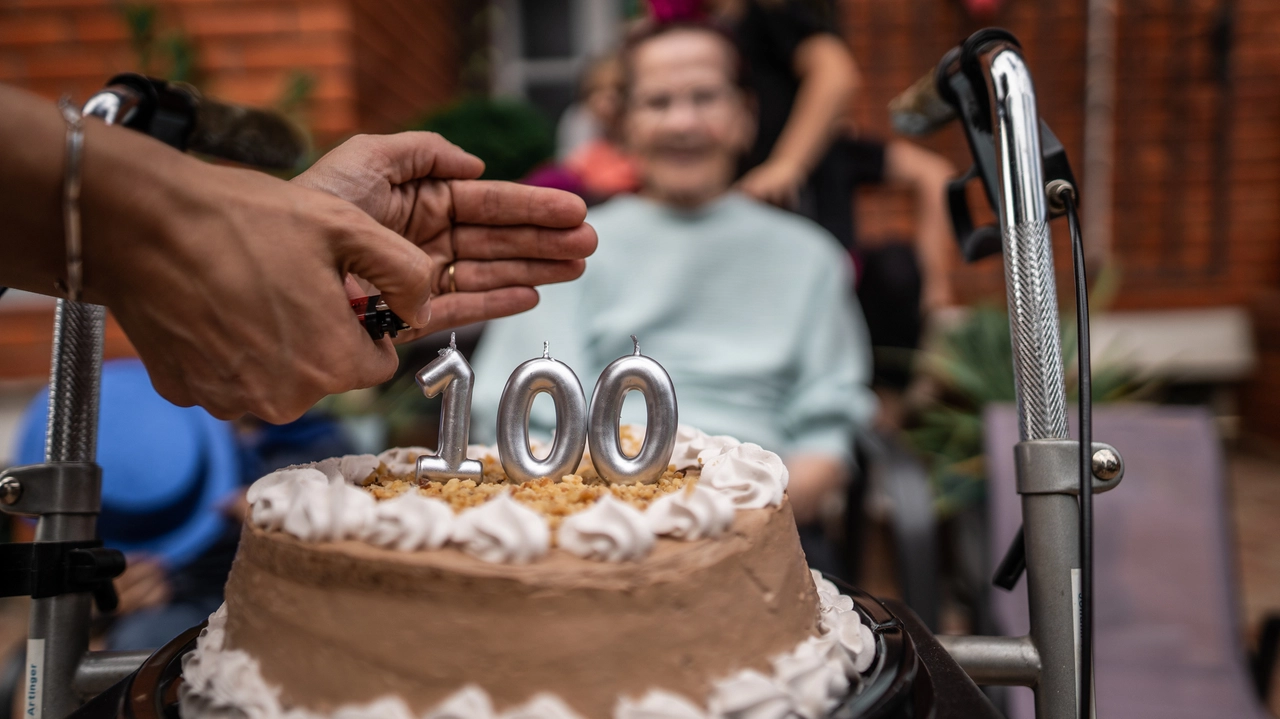 Aumenta il numero di centenari in Italia