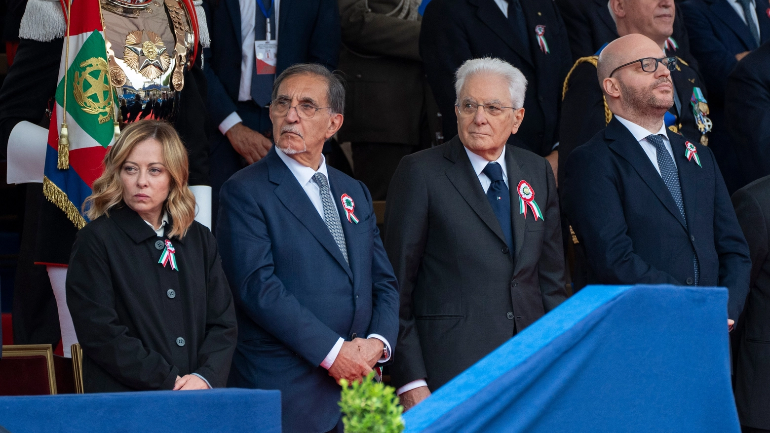 Il presidente della Repubblica, Sergio Mattarella, assiste alla parata del 2 Giugno (Ansa)