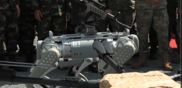 Cani-robot armati di mitragliatrice, la nuova arma della Cina
