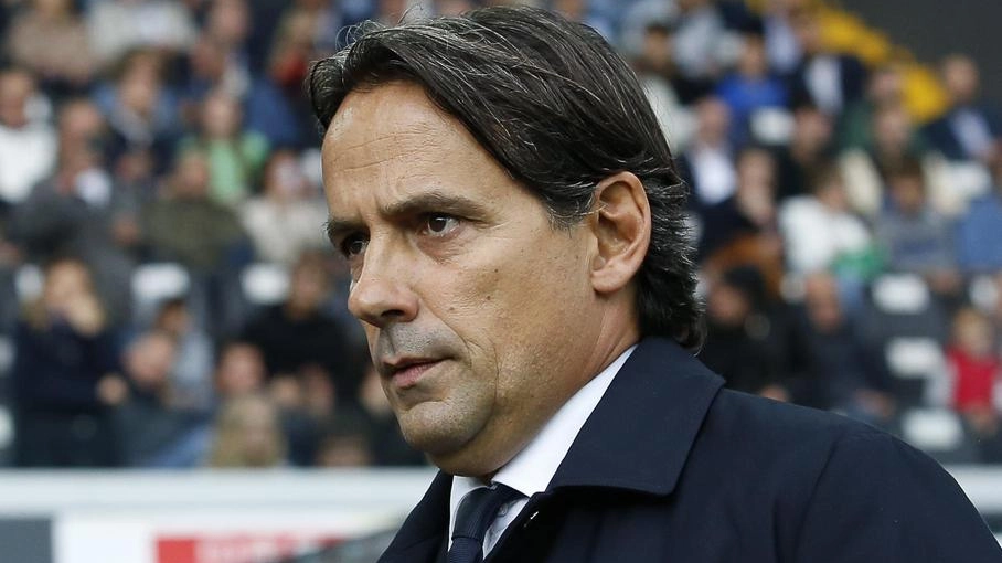 Simone Inzaghi, 48 anni, mister dell’Inter. A sinistra, l’ex capo ultrà Marco Ferdico