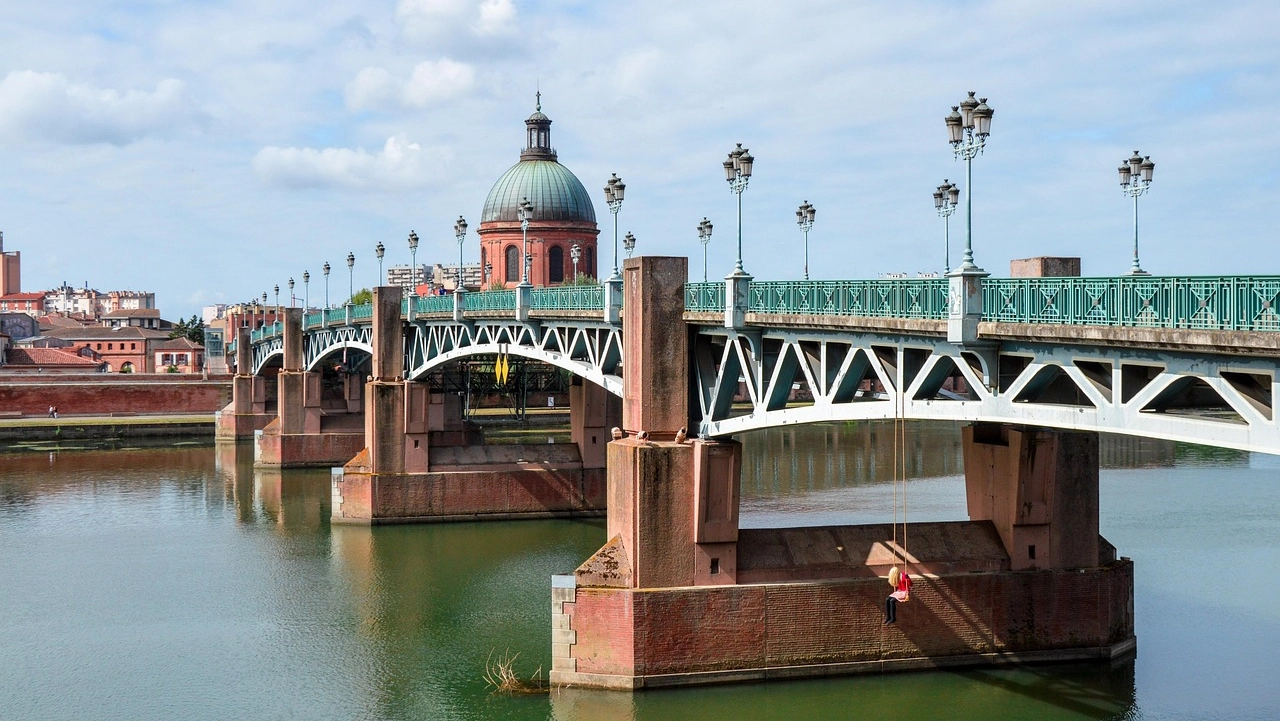 Tolosa in primavera, quando la città è ancora più rosa