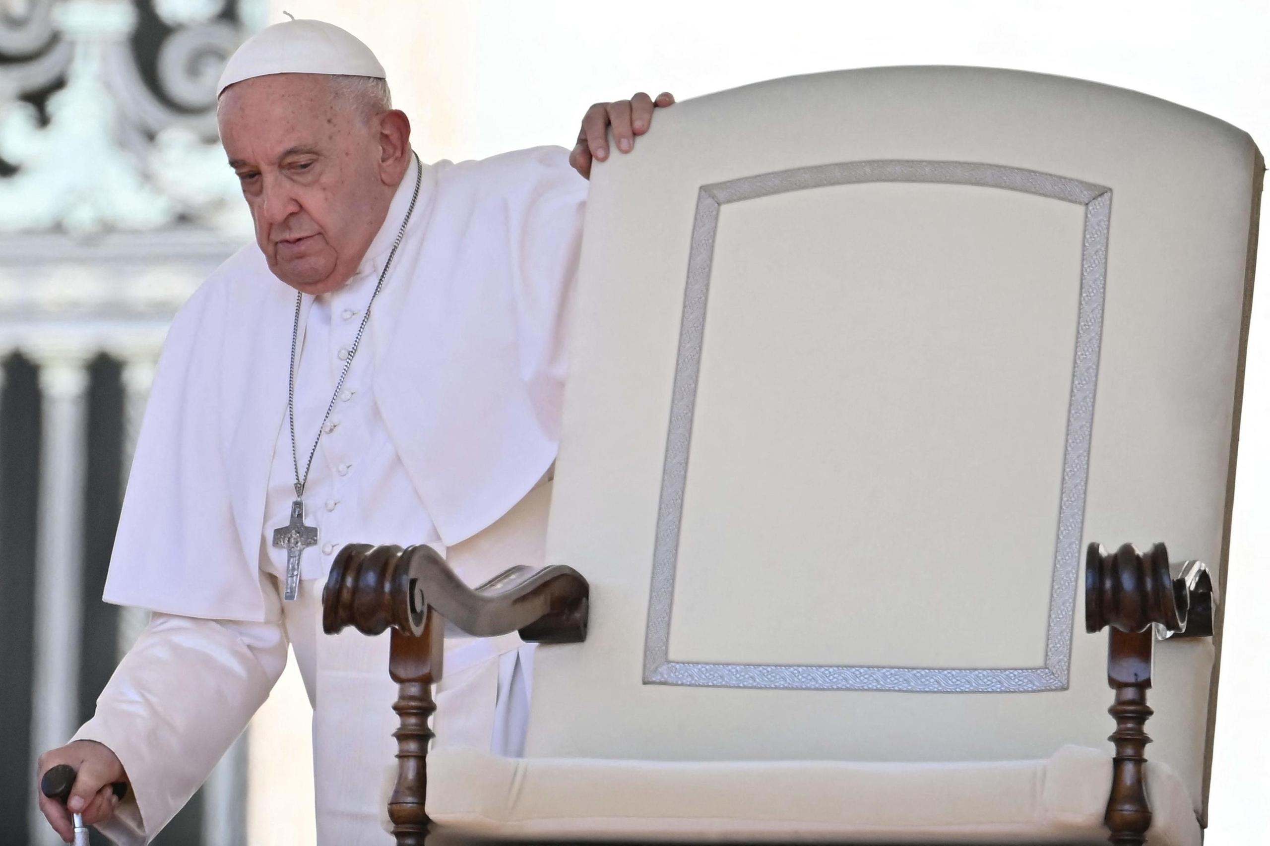 Da Viganò a Gaenswein, il Papa alla resa dei conti (ad alto rischio) per il futuro della Chiesa