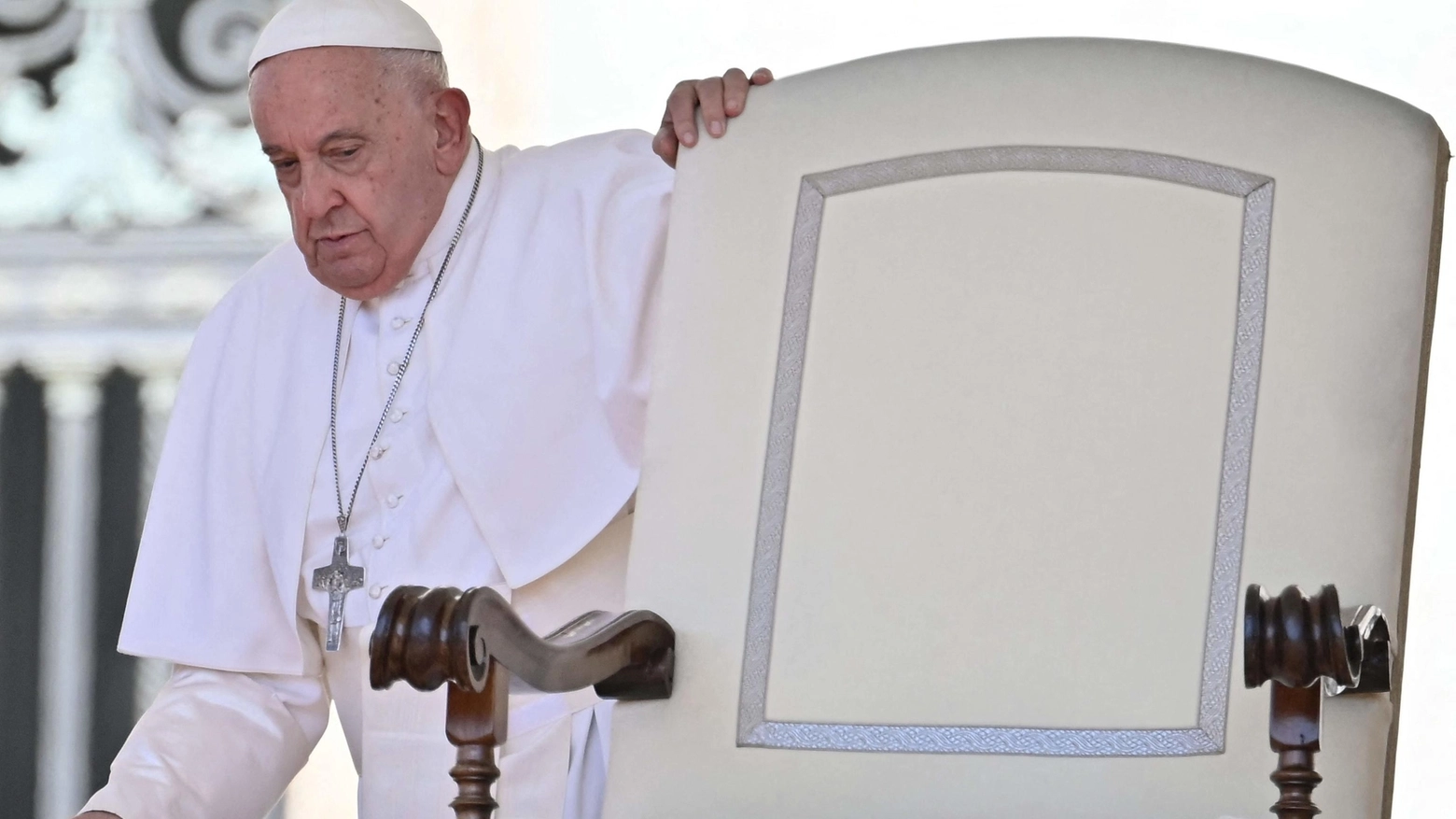 Papa Francesco, 87 anni, lavora in silenzio per la sua successione