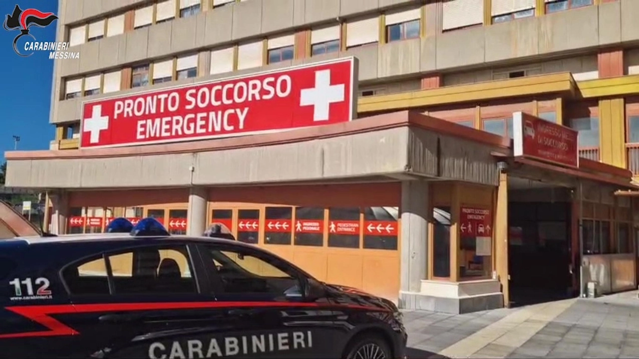 L'esterno dell'ospedale Papardo di Messina (Ansa)