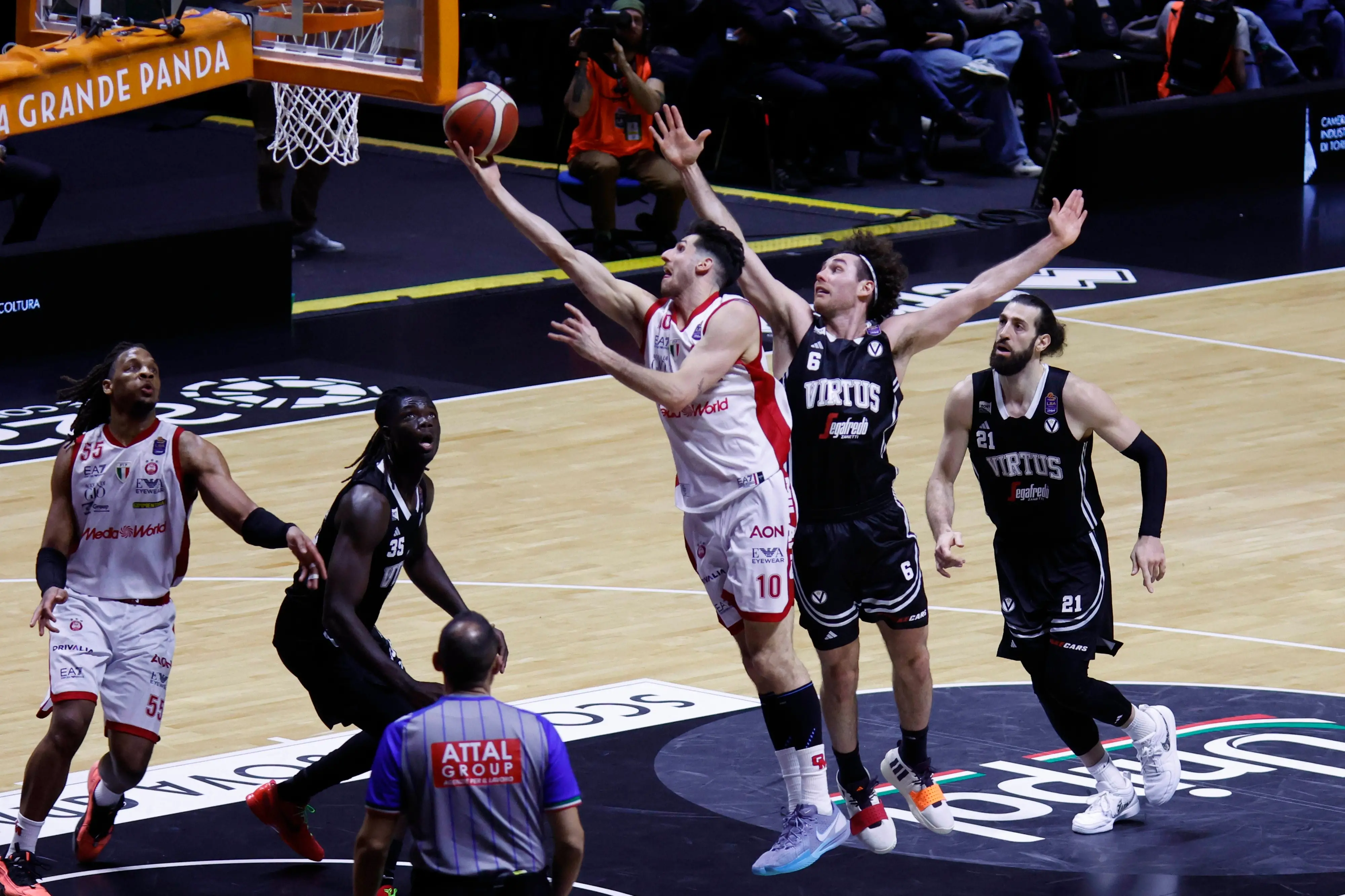 La Virtus Bologna cade con Milano 77-91 e saluta subito la Coppa Italia