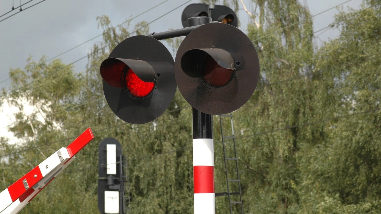 L'incidente è asuccesso al passaggio a livello del treno