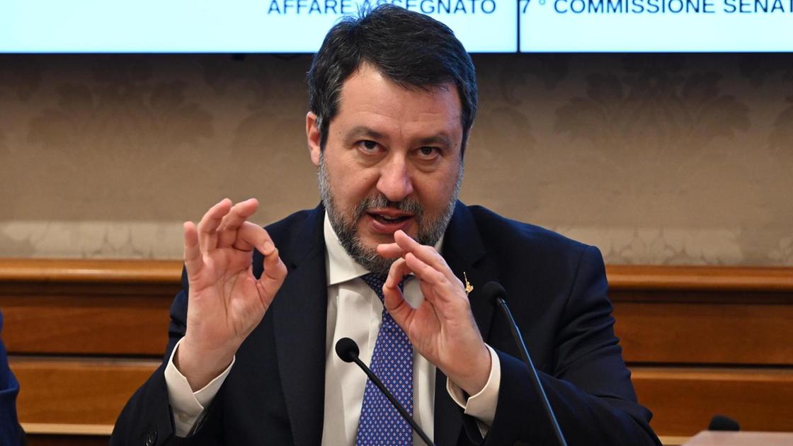 Salvini lancia un appello per la pace: gazebo della Lega in mille piazze italiane