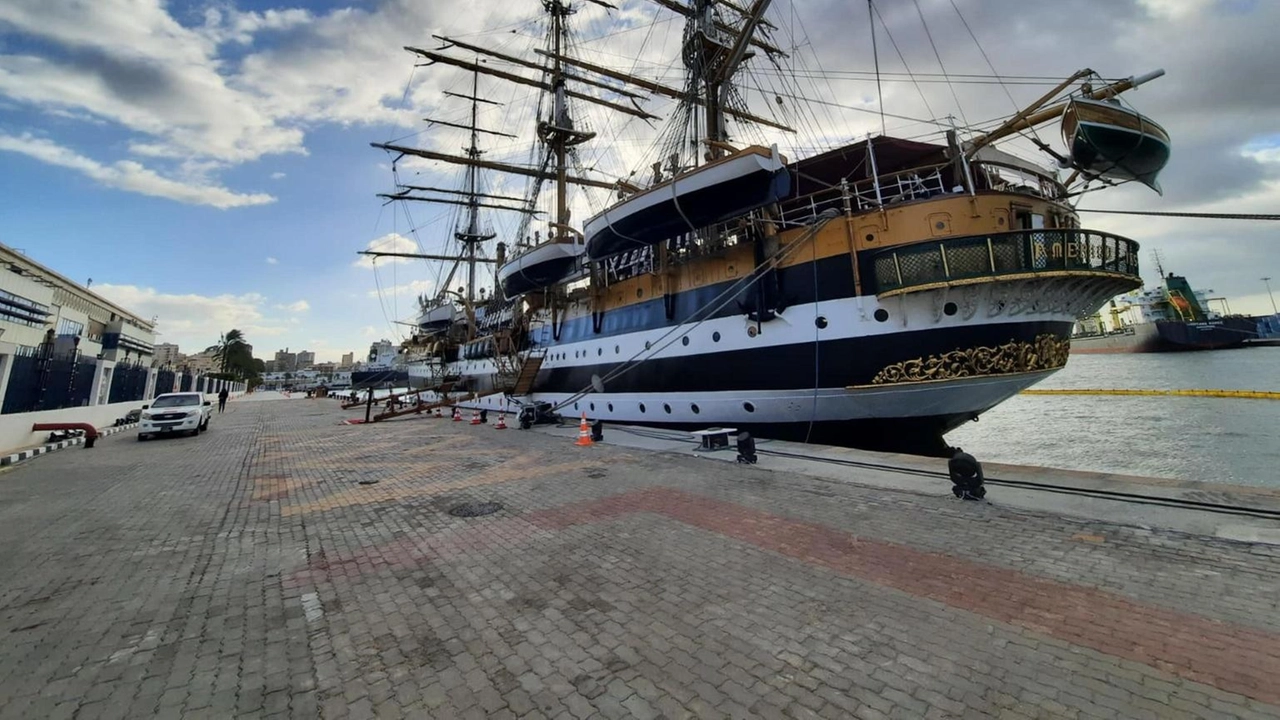 La nave Amerigo Vespucci arriva a Venezia per il Tour Mediterraneo. Eventi e mostre in programma fino al 31 marzo.