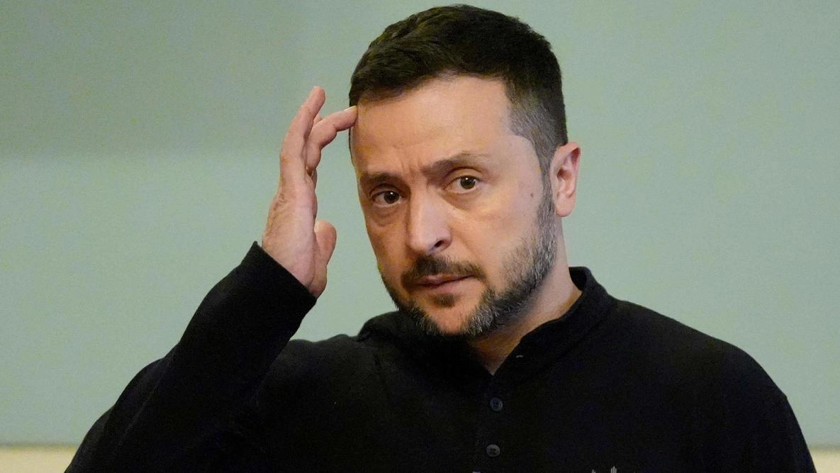 La nostra delegazione si spacca, pochi per l’allentamento delle restrizioni. Mosca minaccia l’Unione. E intanto Zelensky volerà negli Usa da Biden e Harris.