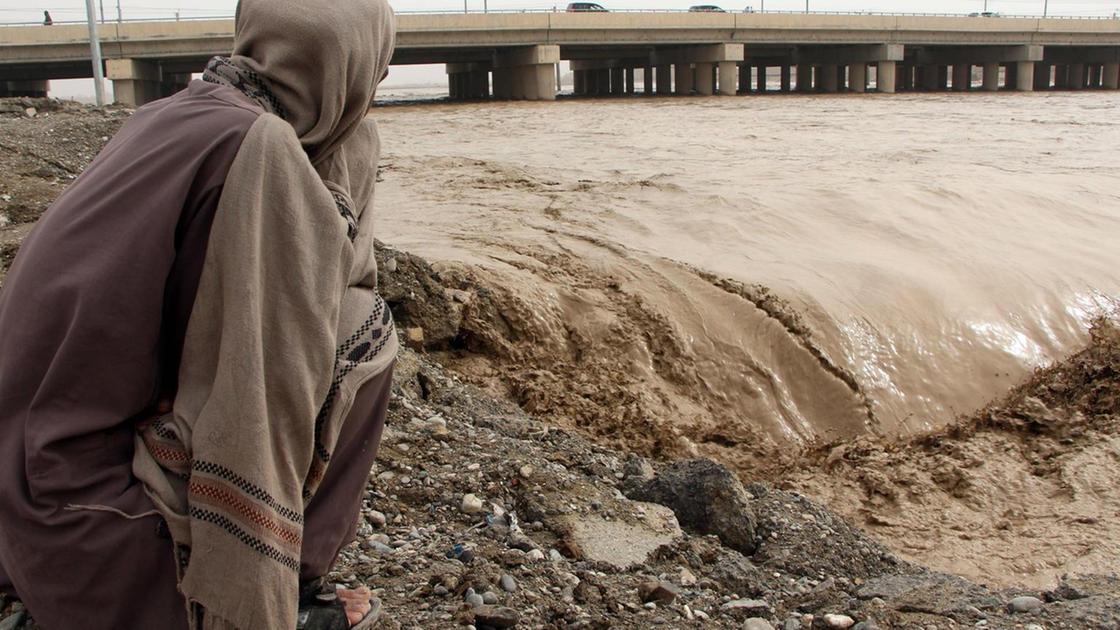 Più di mezzo milione di sfollati in Afghanistan nel 2024 per disastri climatici