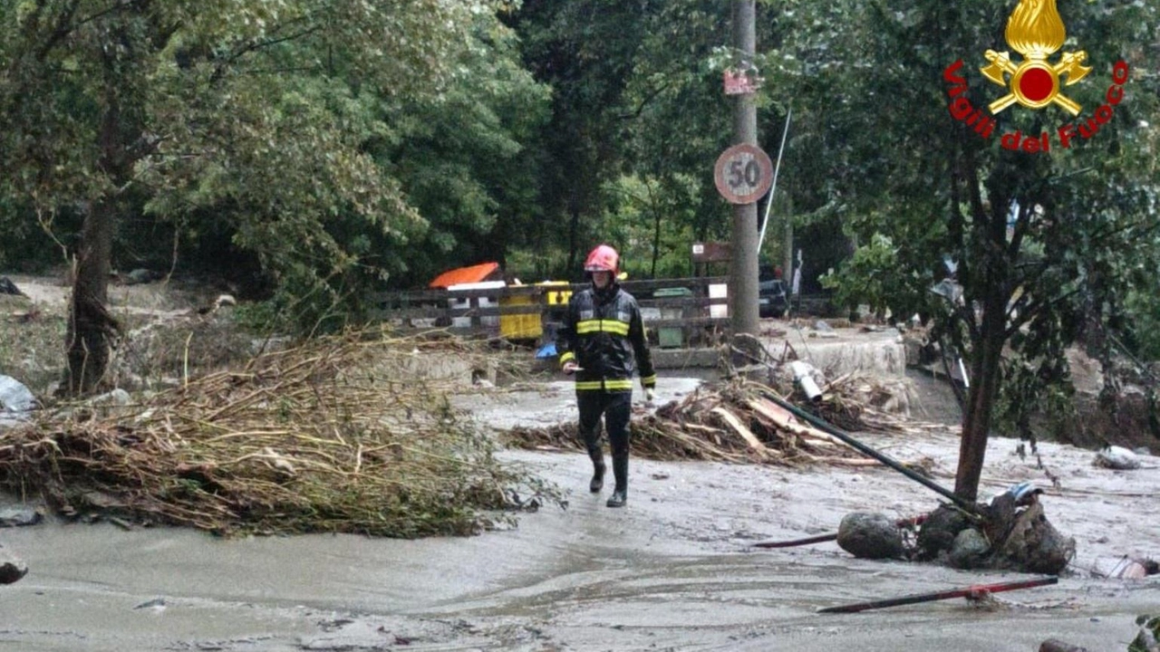 Esondato un rio in Val di Susa, allagamenti per le forti piogge