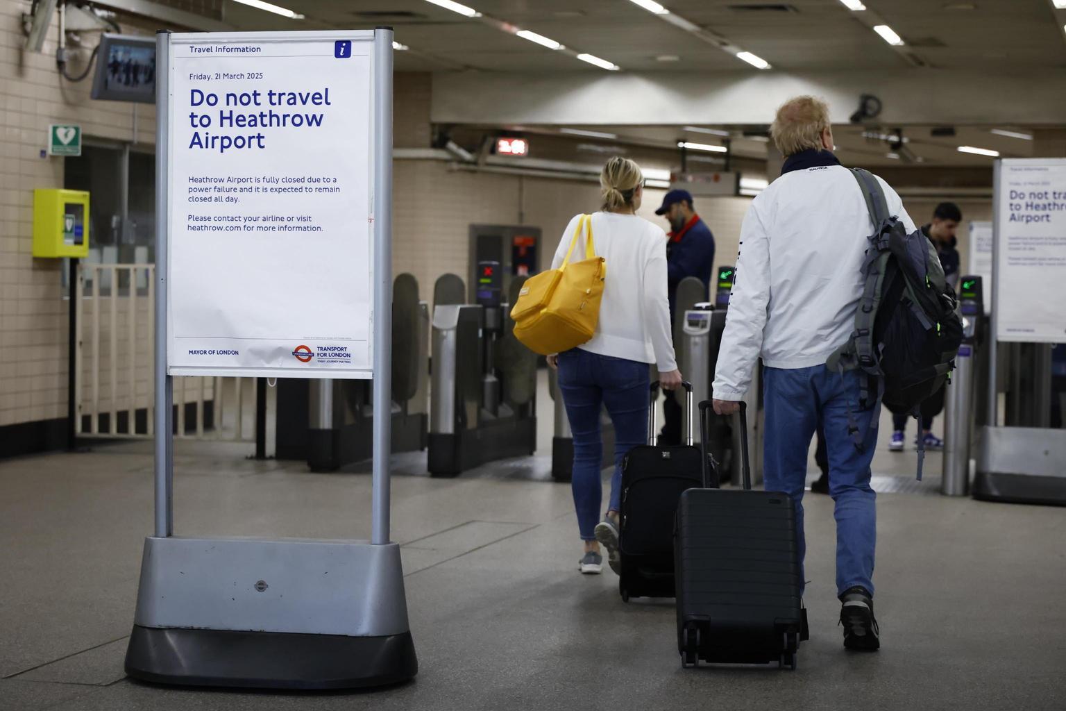 Incendio a Heathrow: 1350 voli cancellati e disagi per 300mila passeggeri