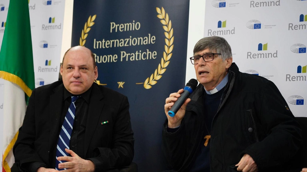 Premiati Giampaolo Letta e Andrea Pucci. Menzione speciale al Modello Caivano. Premi per musica, giornalismo e management.