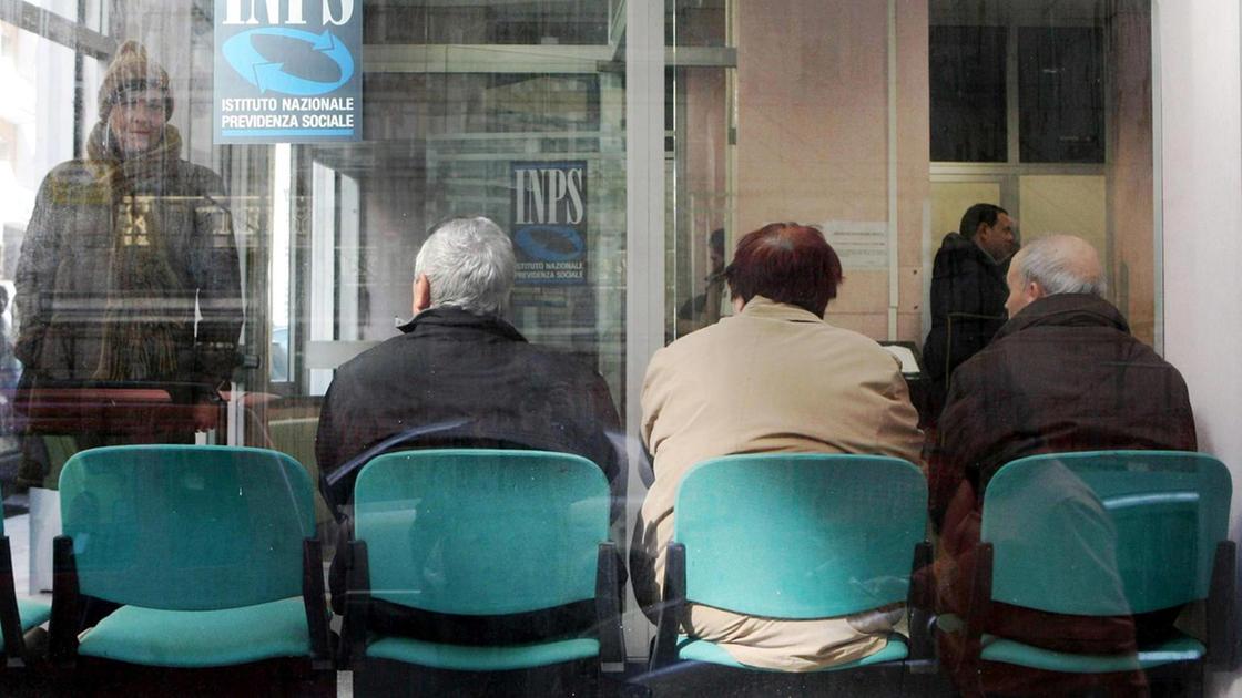 Pensioni, quanto hanno perso gli anziani in 10 anni con il blocco della rivalutazione