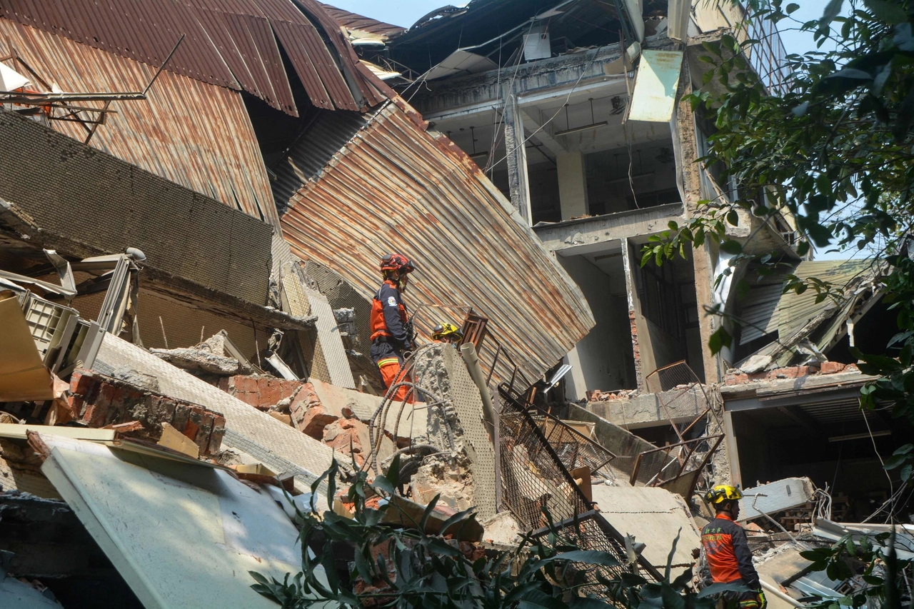 TAIWAN-JAPAN-EARTHQUAKE-TSUNAMI