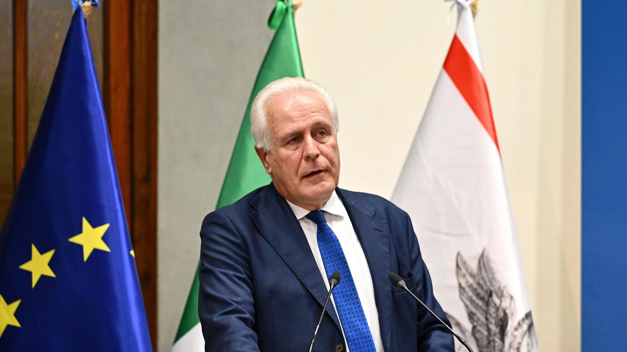 Il Presidente della Regione Toscana Eugenio Giani (Ansa)