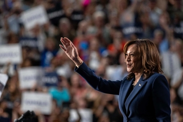 Elezioni Usa live, il comizio di Kamala Harris a Milwaukee: “Vinceremo. Trump vuole riportarci indietro”. La direttrice del Secret Service si dimette