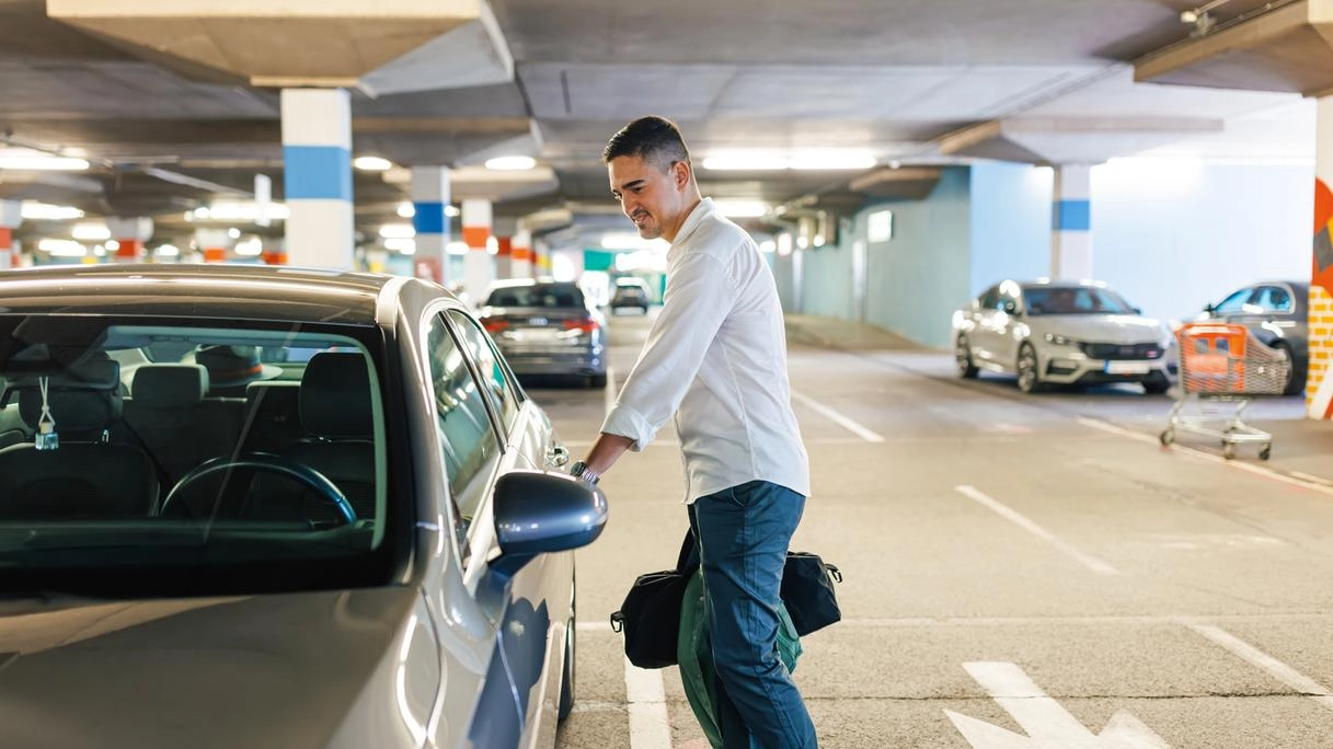 Il segretario Aipark: vanno realizzate aree di interscambio dove poter lasciare le auto e prendere i mezzi