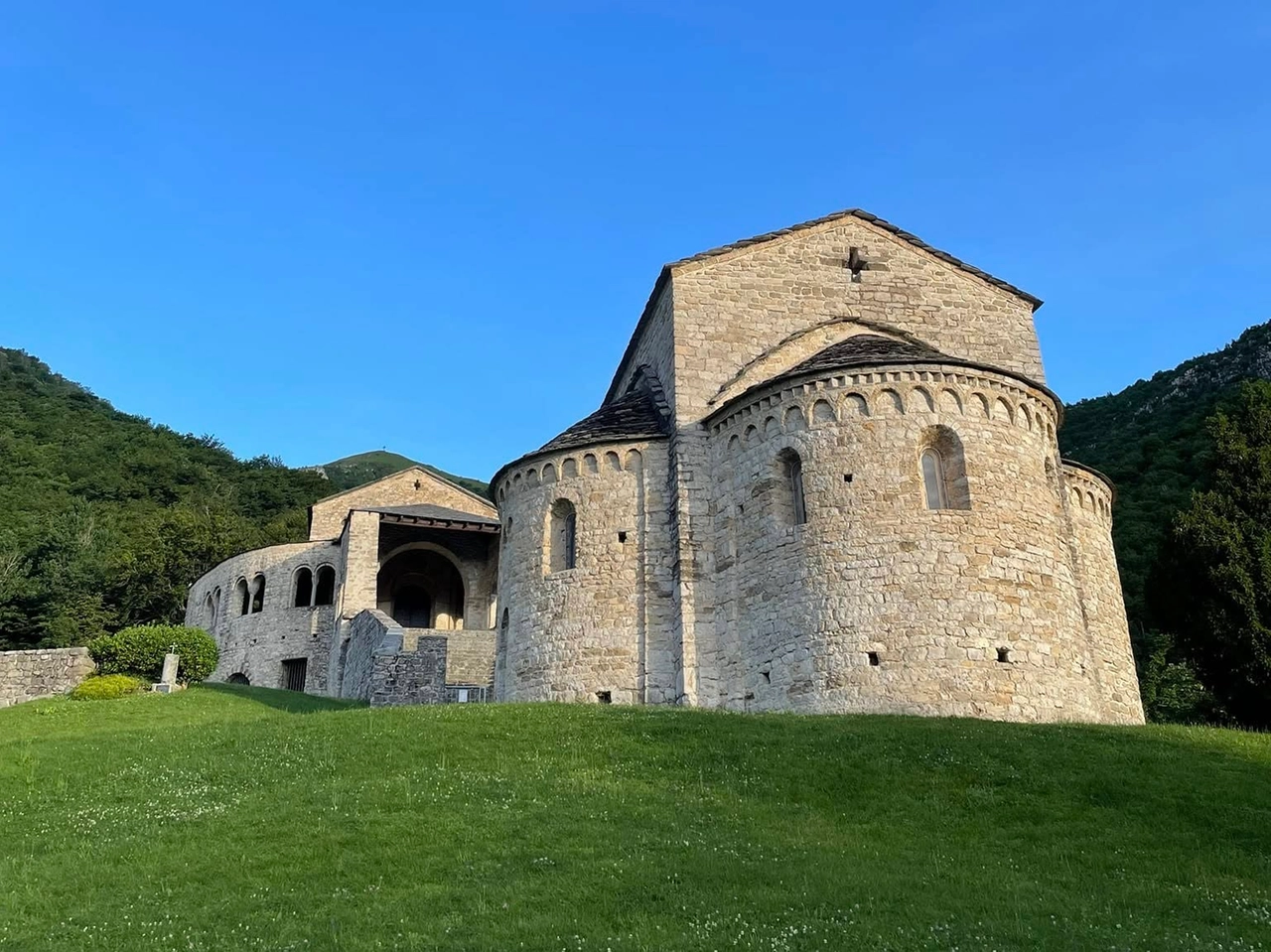 Abbazia di San Pietro a Monte