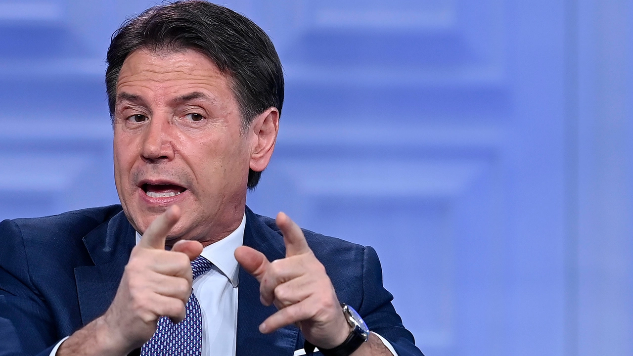 Il leader del Movimento 5 Stelle Giuseppe Conte (Ansa)