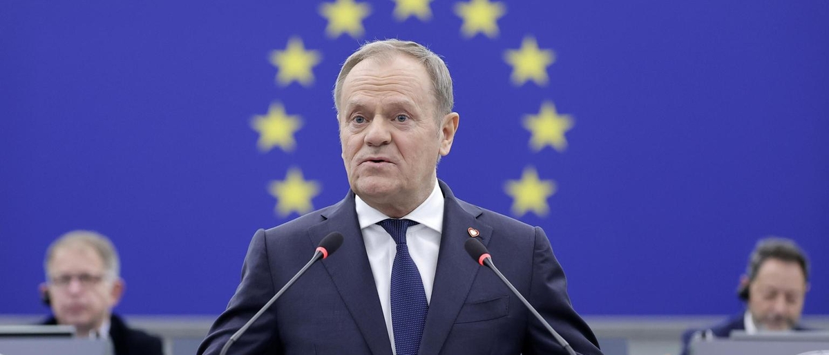 Donald Tusk: Europa deve investire in difesa comune con finanziamento europeo