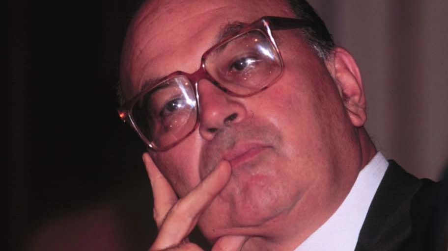 Bettino Craxi, leader Psi e premier dal 1983 al 1987, è morto il 19 gennaio 2000