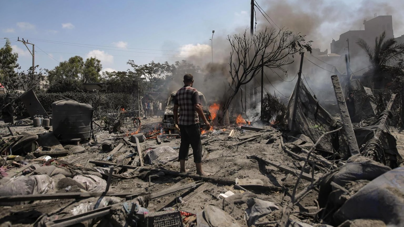 'Fonti di Gaza, Deif colpito in raid, designato successore'