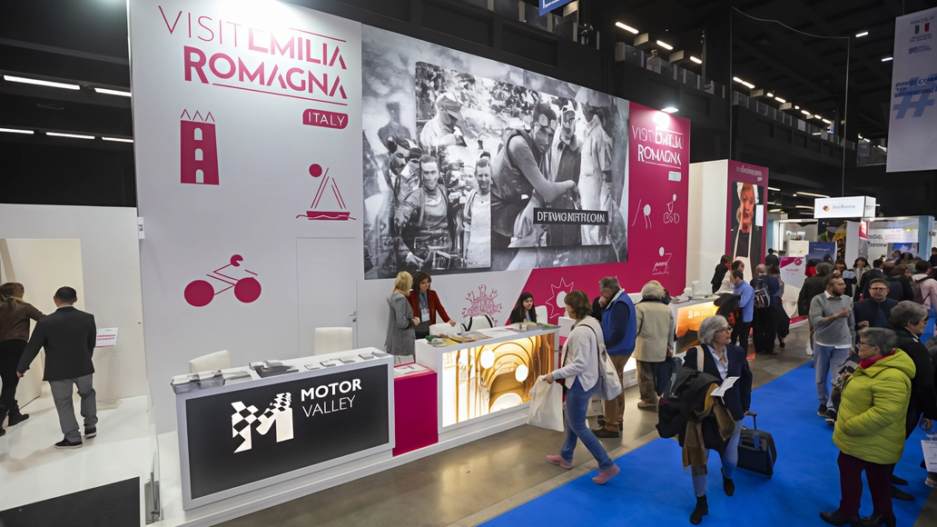 Lo stand dell’Emilia-Romagna nell’ultima edizione della Borsa internazionale del turismo di Milano: sarà un anno di sport e grandi eventi