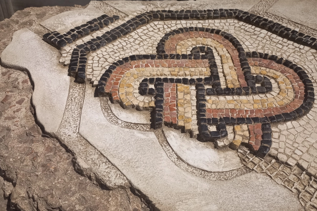 Il 'Nodo di Salomone' per i non vedenti nella Basilica di Aquileia