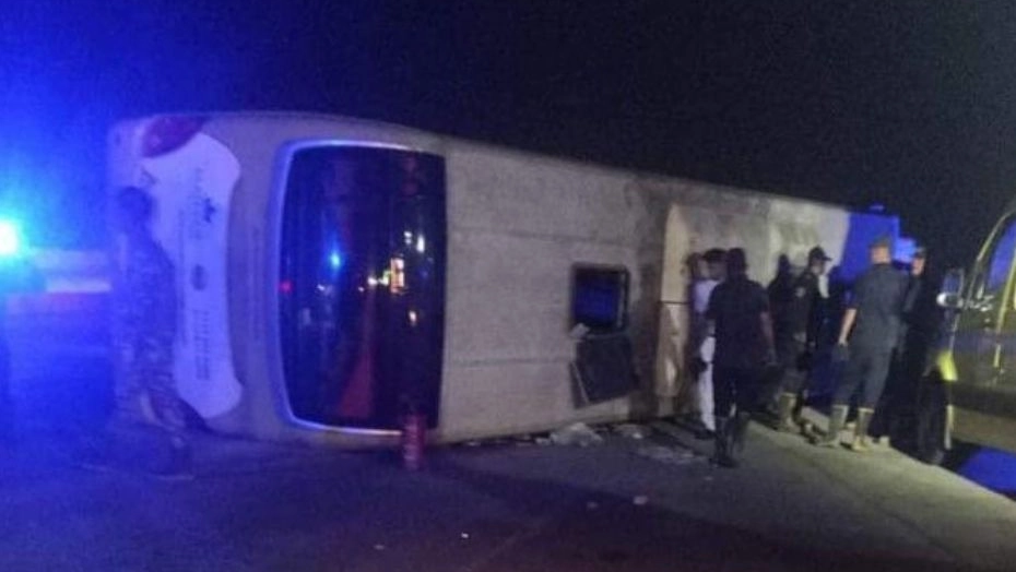 Bus con italiani a bordo si ribalta in Egitto